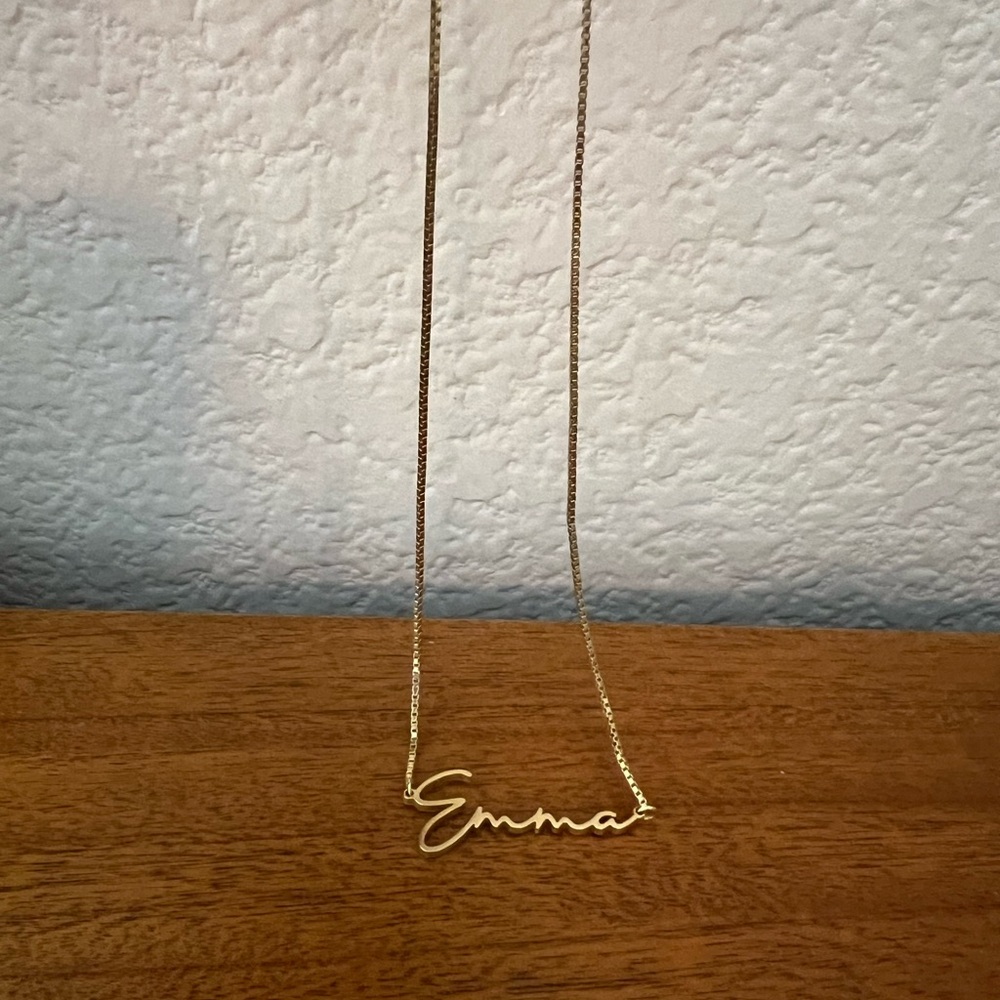 ‘Emma’ script, gold necklace